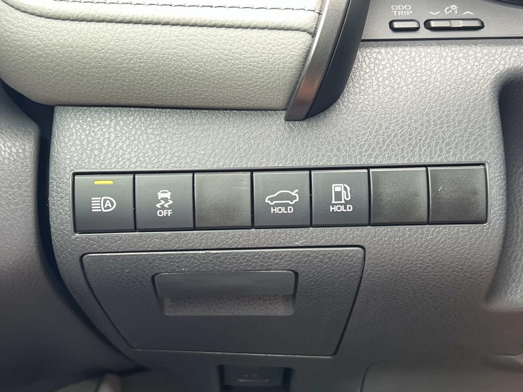 Used 2023 Toyota Camry LE FWD image 23