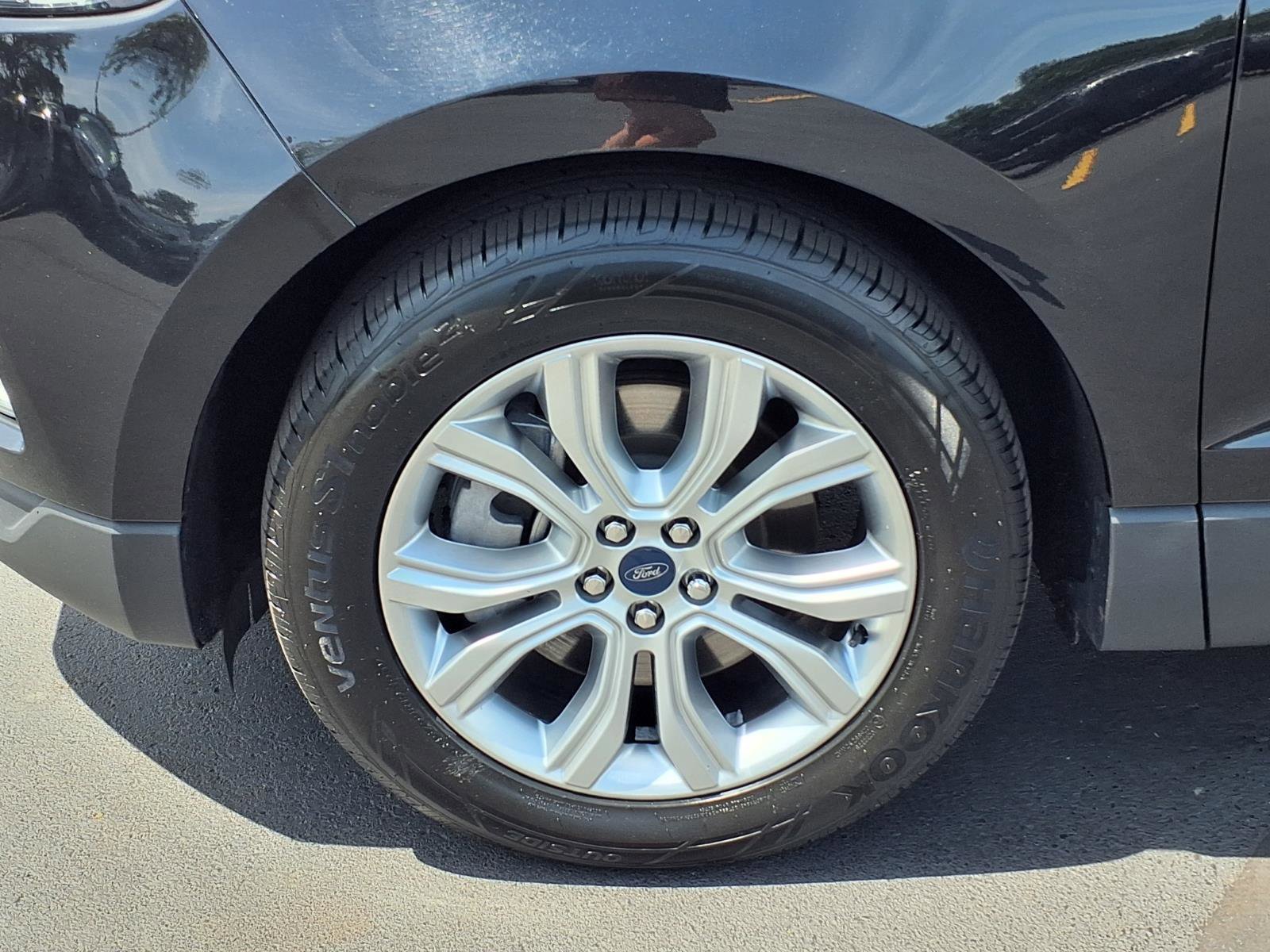 Used 2021 Ford Edge Titanium AWD/4WD image 30