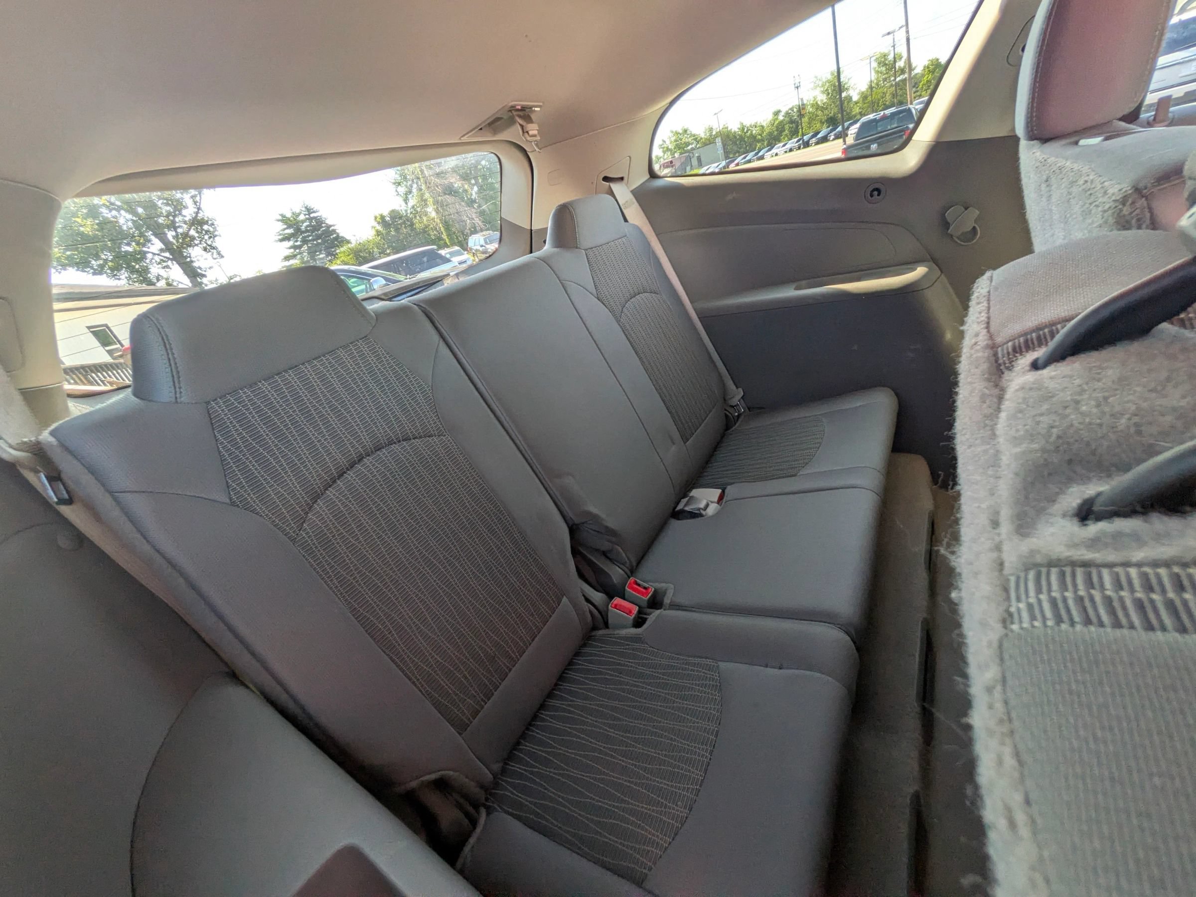 Used 2015 Chevrolet Traverse LS FWD image 38
