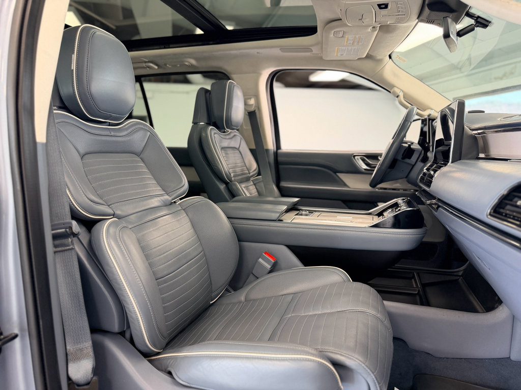 Used 2023 Lincoln Navigator L Black Label AWD/4WD image 35