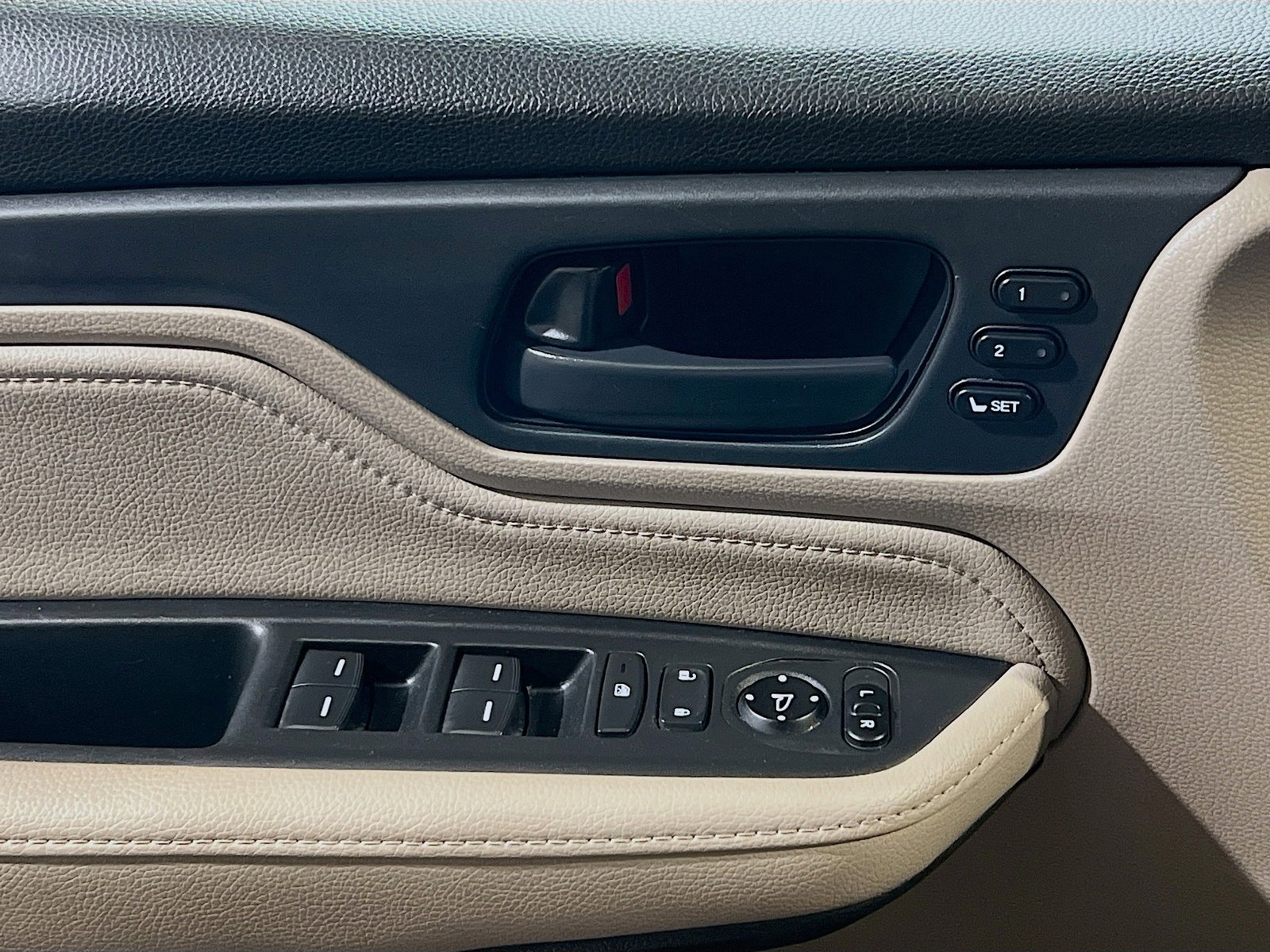 Used 2019 Honda Odyssey Touring image 14