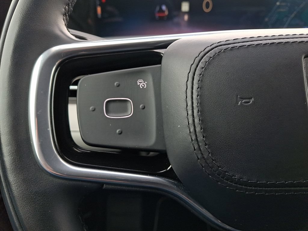 Certified 2025 Lincoln Nautilus Premier AWD/4WD image 22