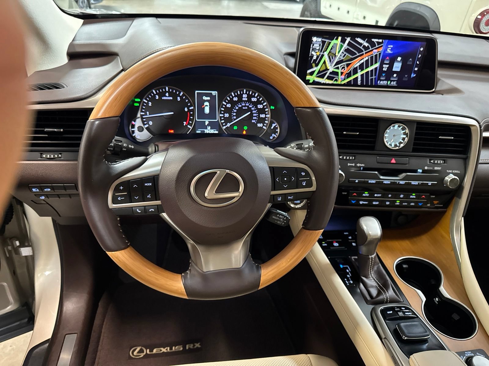 Used 2018 Lexus RX 350 FWD w/ Premium Package image 11