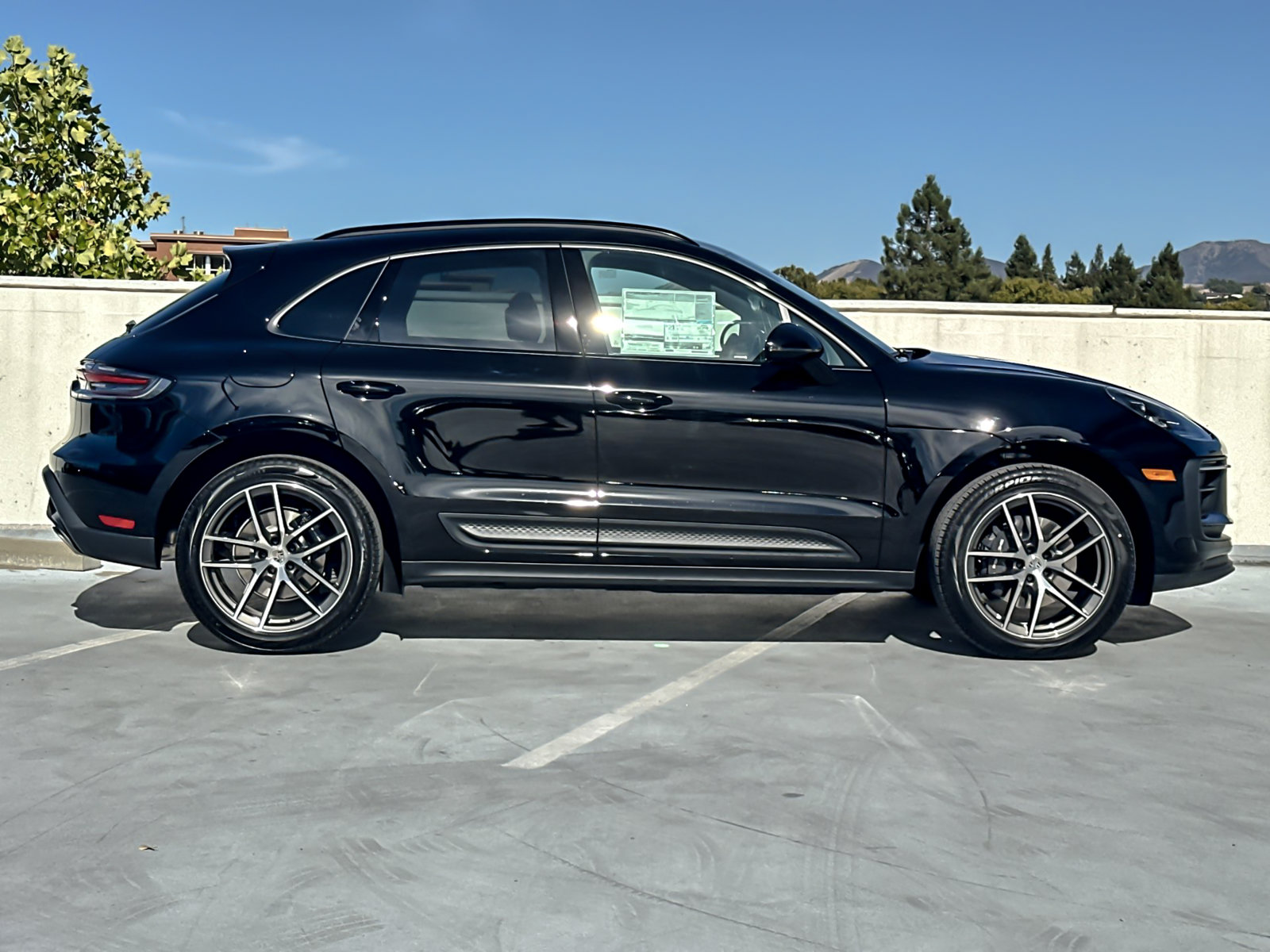 New 2026 Porsche Macan AWD/4WD image 10