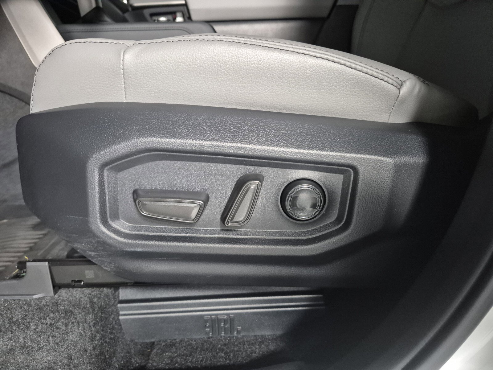 New 2026 Toyota Tundra Limited image 22