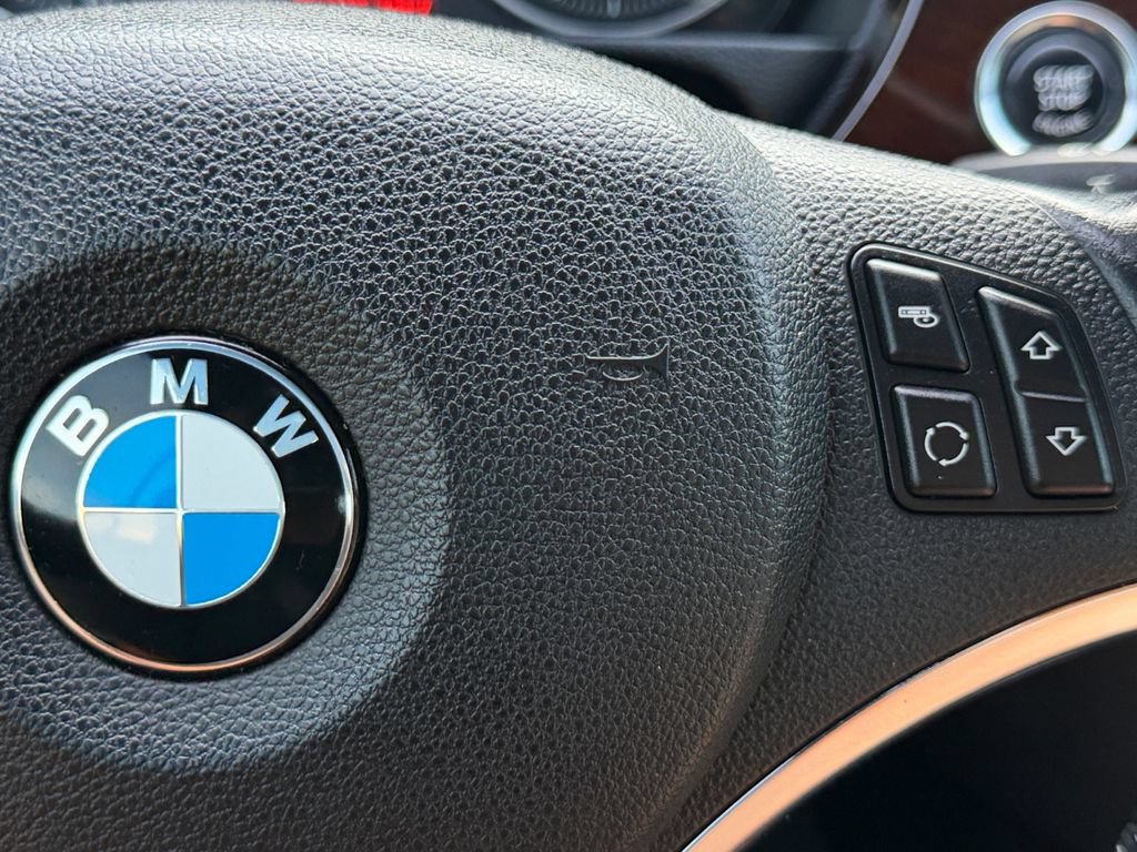 Used 2011 BMW 328i Convertible RWD image 32