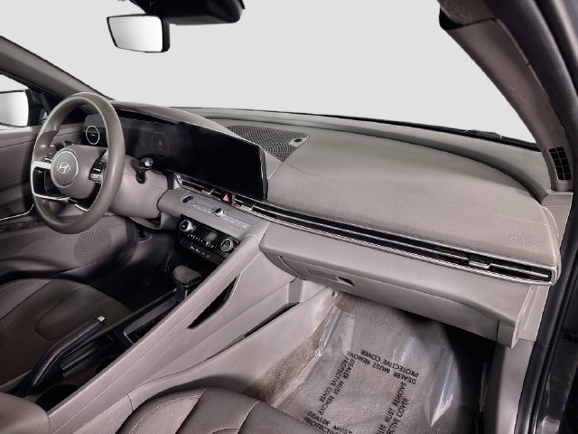 Used 2024 Hyundai Elantra SEL FWD image 29