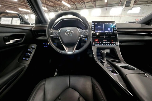 Used 2021 Toyota Avalon XLE w/ Moonroof Package image 8
