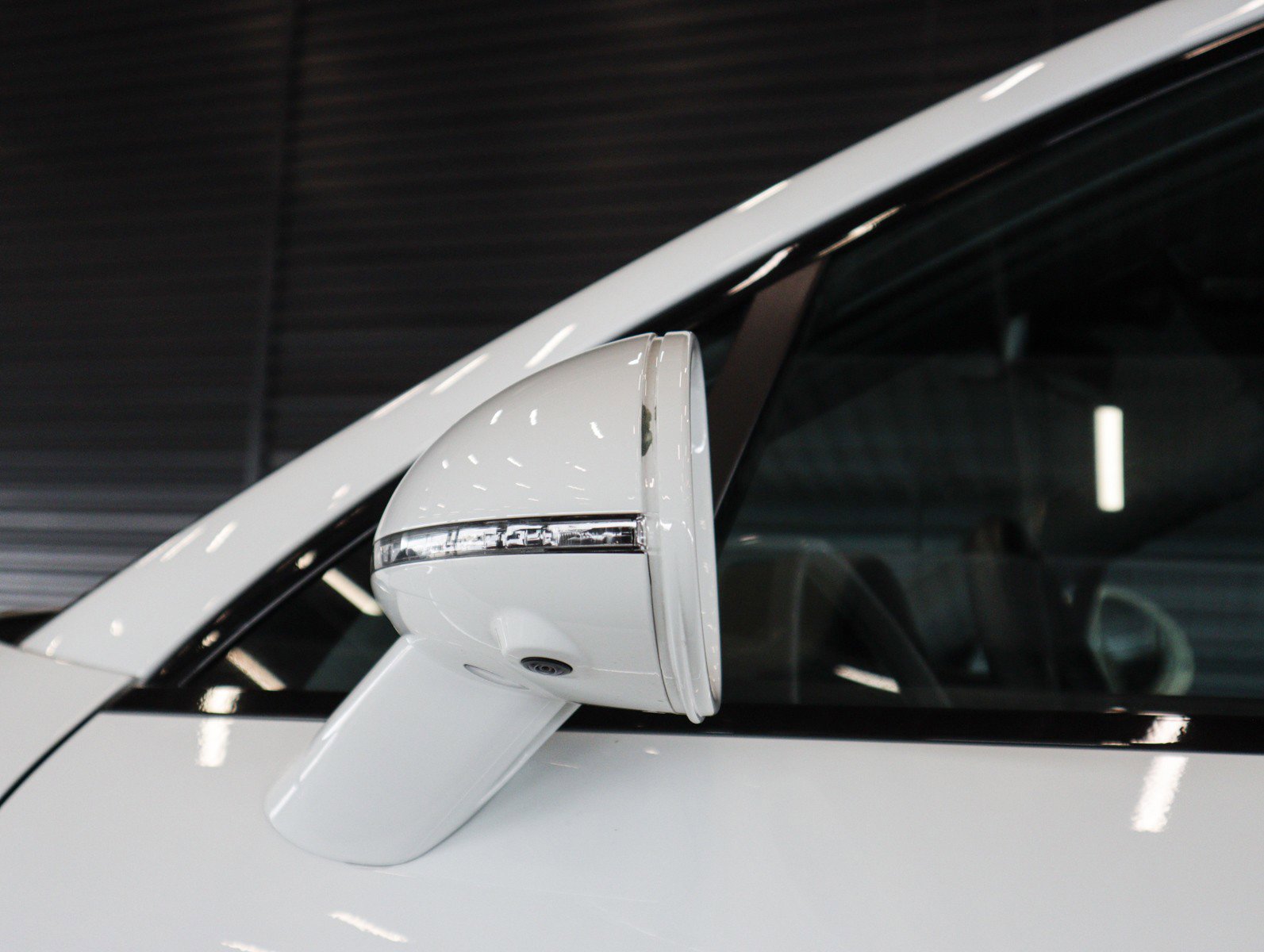 Certified 2025 Porsche Macan S AWD/4WD image 29