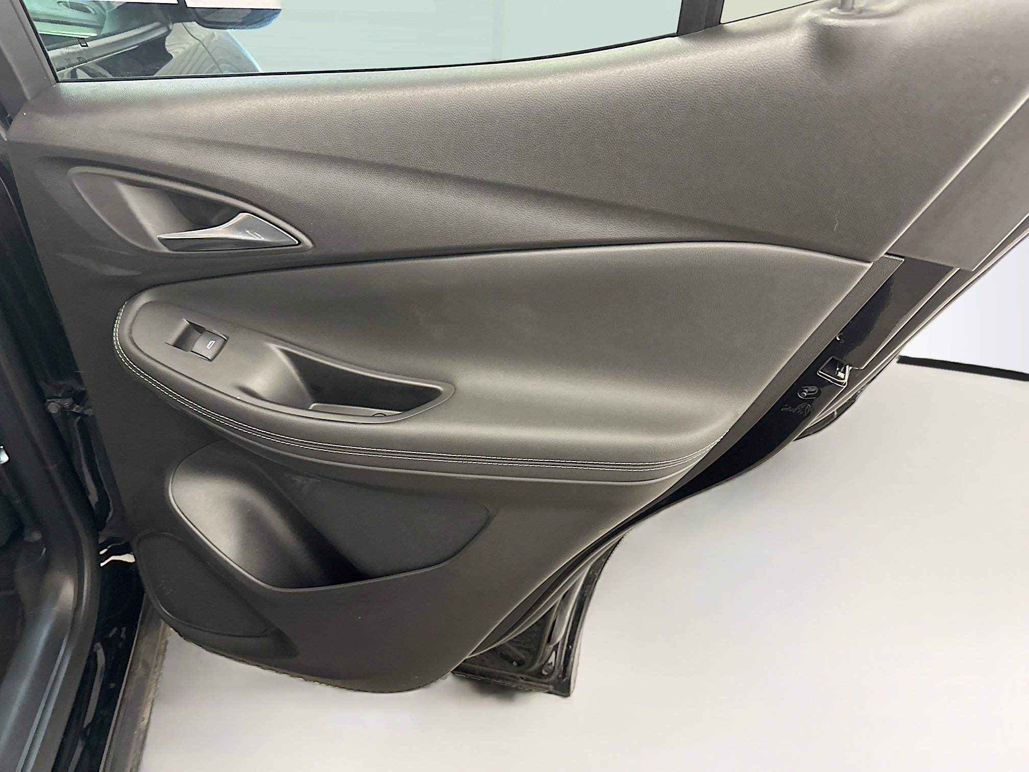 Used 2025 Buick Encore GX Preferred image 30