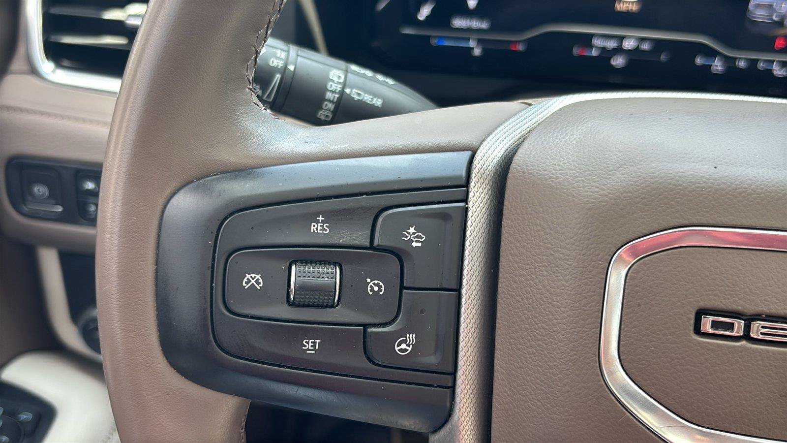 Certified 2023 GMC Yukon XL Denali RWD image 33