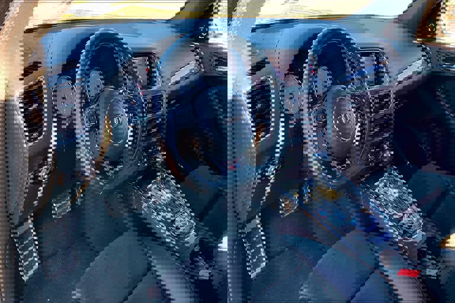 Used 2014 Audi SQ5 Prestige w/ Prestige Package image 16