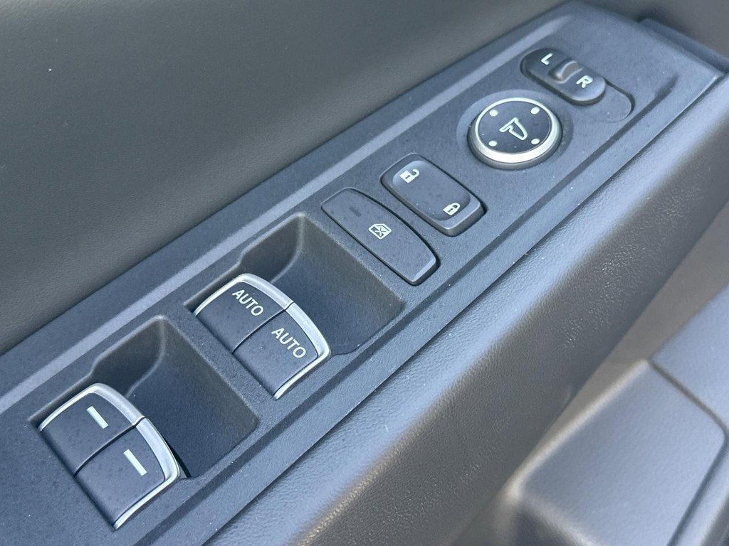 Used 2023 Honda Accord EX image 19
