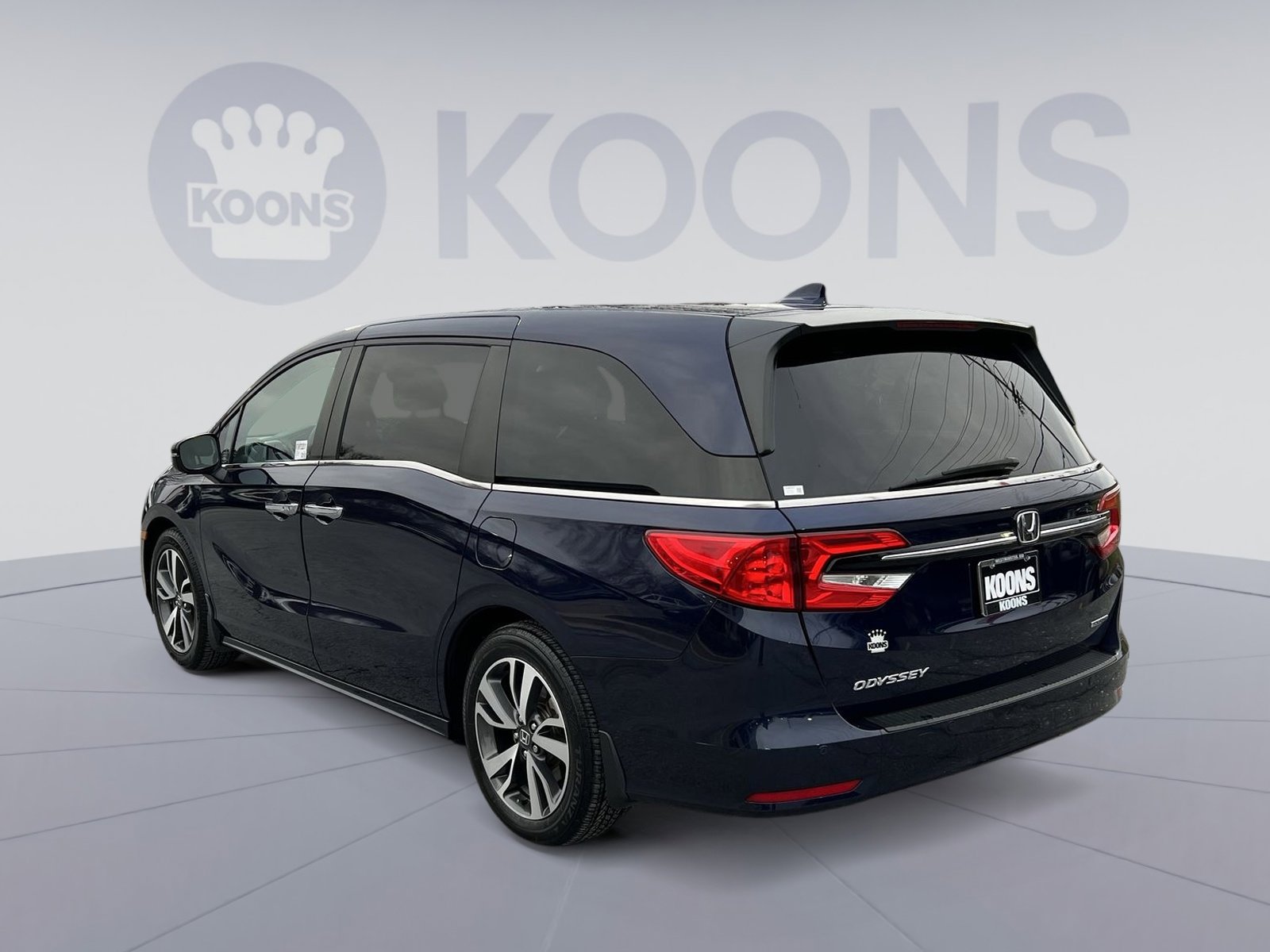 Used 2023 Honda Odyssey Touring image 4