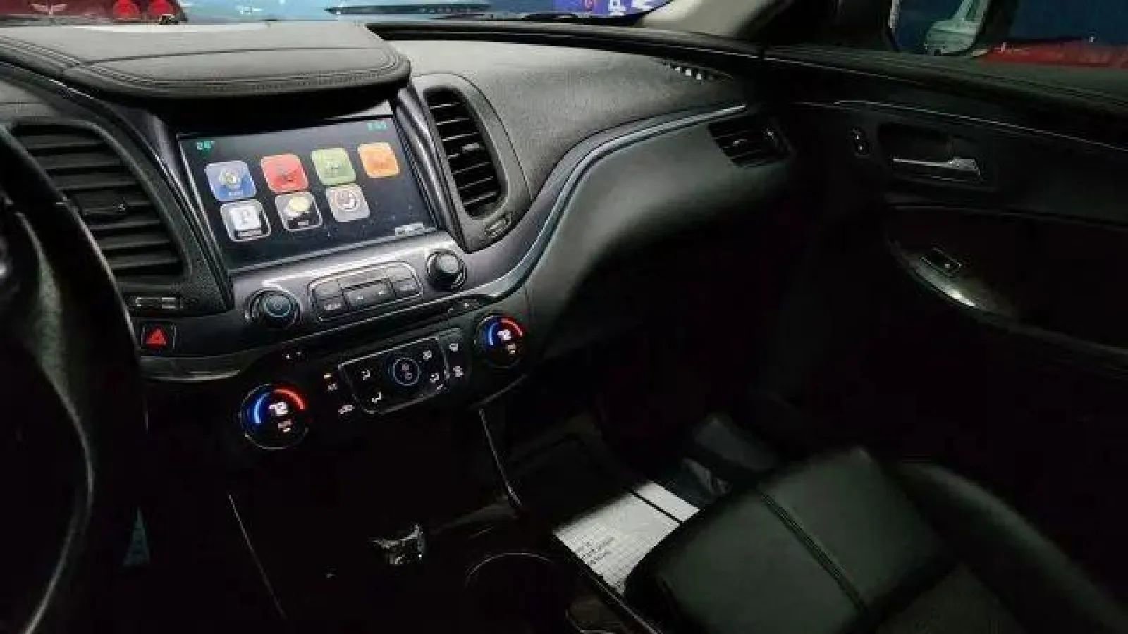 Used 2015 Chevrolet Impala LT w/ Convenience Package image 29