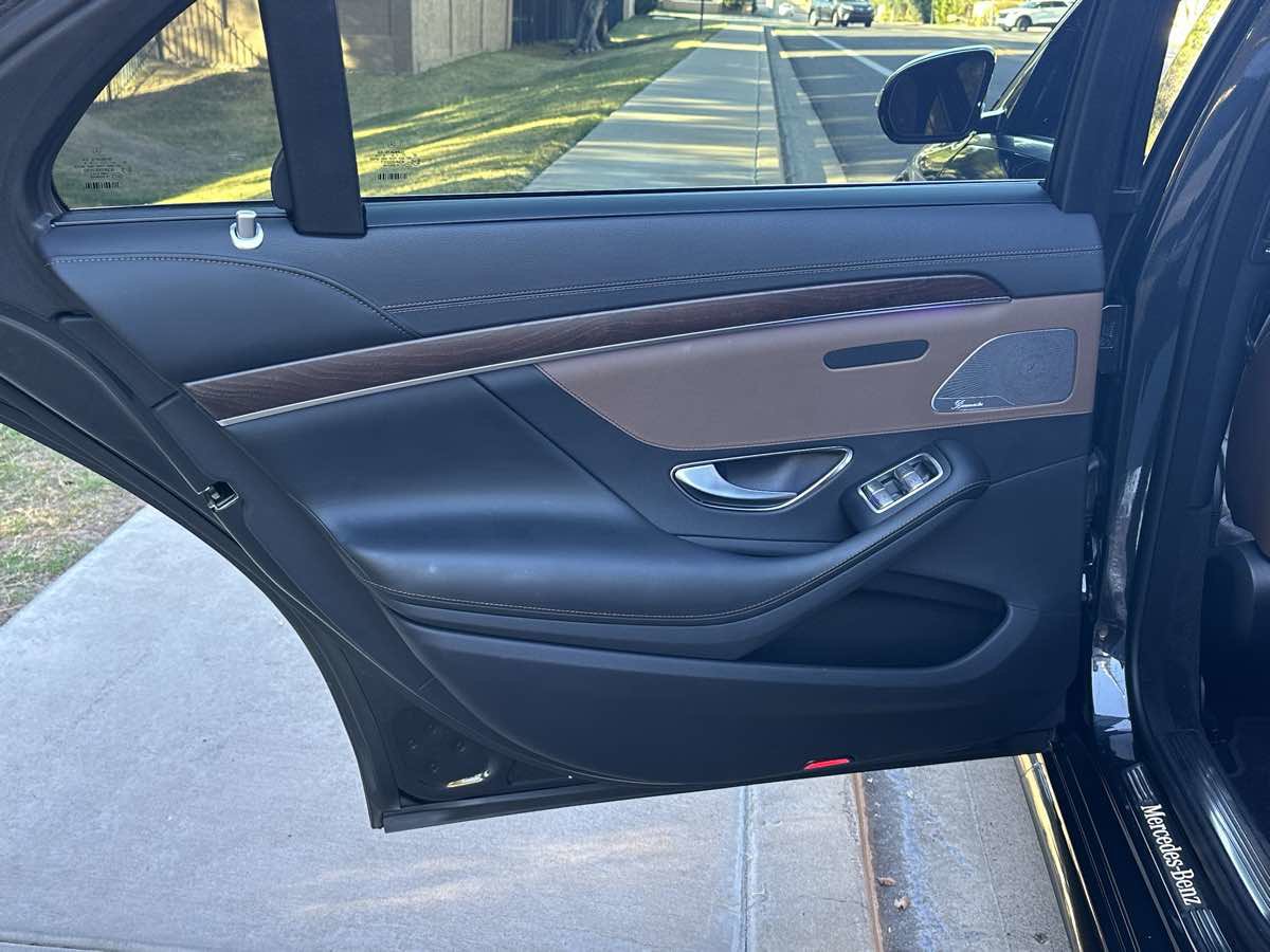 Used 2019 Mercedes-Benz S 560 Sedan image 58