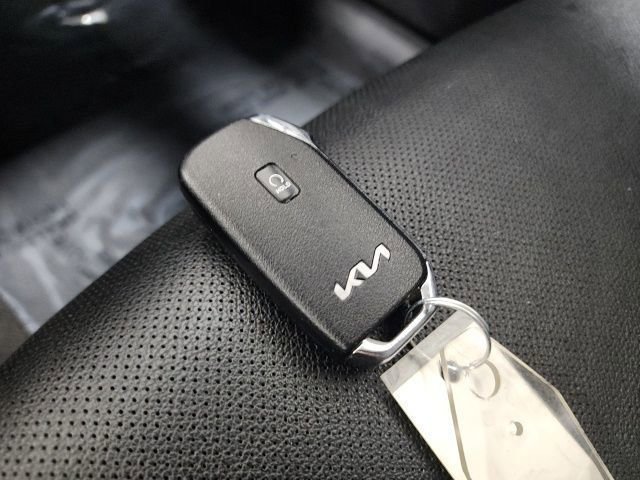 Used 2023 Kia Sportage EX image 34