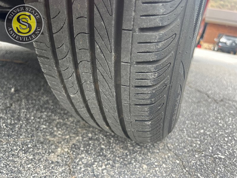 Used 2016 MAZDA MAZDA3 i Touring w/ Popular Equipment Package image 10