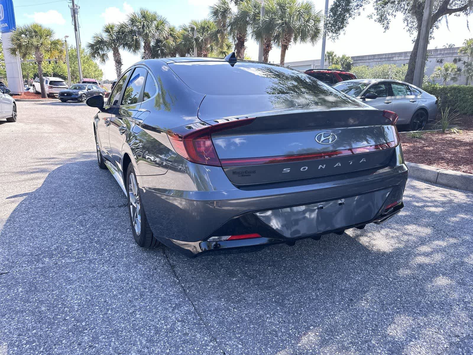 Used 2022 Hyundai Sonata SEL w/ Convenience Package FWD image 4
