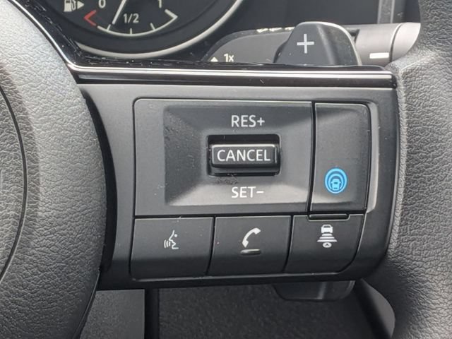 Certified 2023 Nissan Rogue SV AWD/4WD image 17