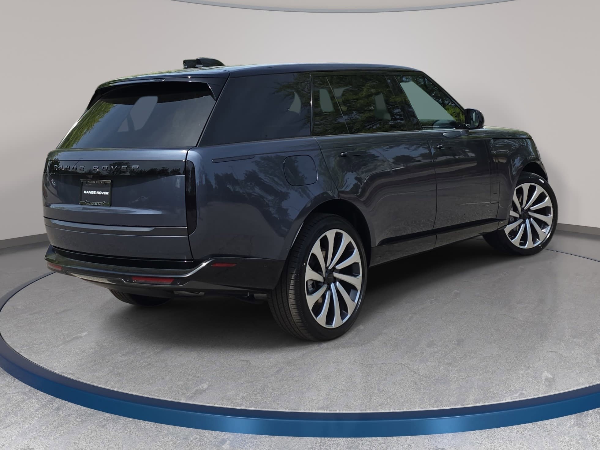 New 2026 Land Rover Range Rover Long Wheelbase SE AWD/4WD image 5