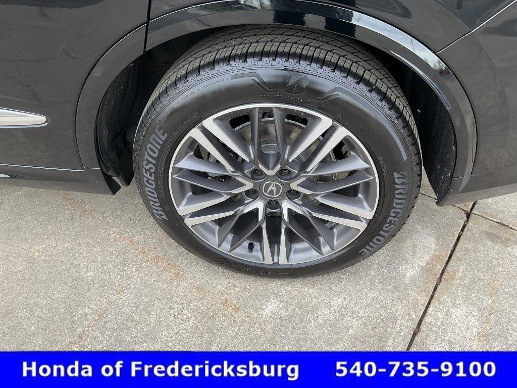 Used 2025 Acura MDX SH-AWD w/ Advance Package image 3