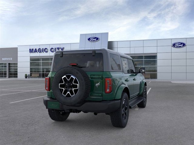 New 2025 Ford Bronco Outer Banks image 8