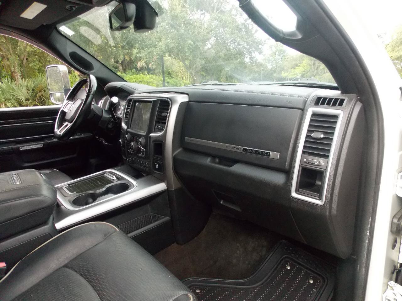 Used 2017 RAM 2500 Limited AWD/4WD image 17