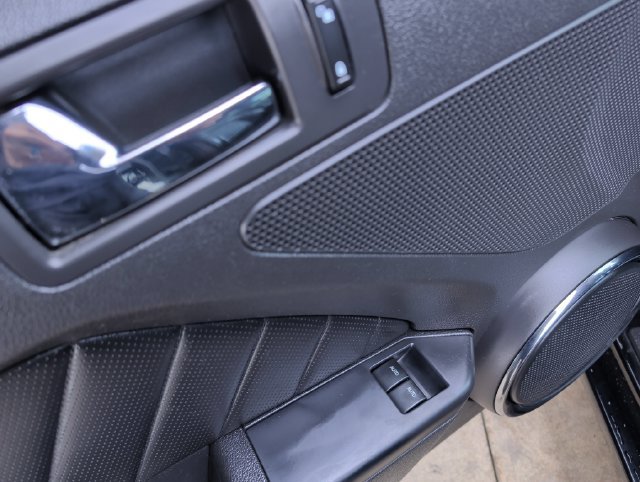 Used 2014 Ford Mustang Premium RWD image 12