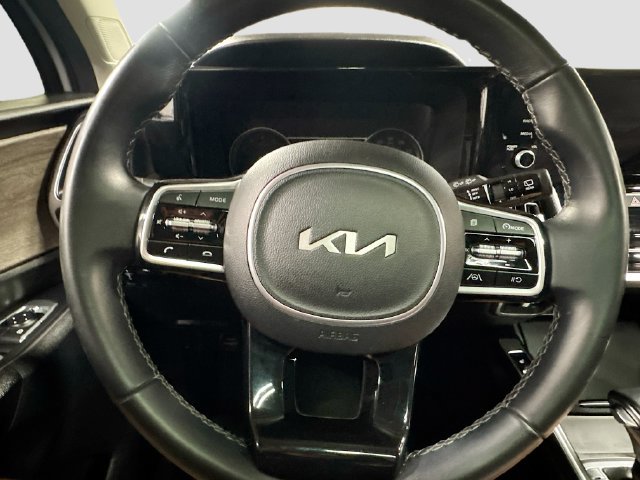 Certified 2023 Kia Sorento S w/ Panoramic Sunroof Package AWD/4WD image 11