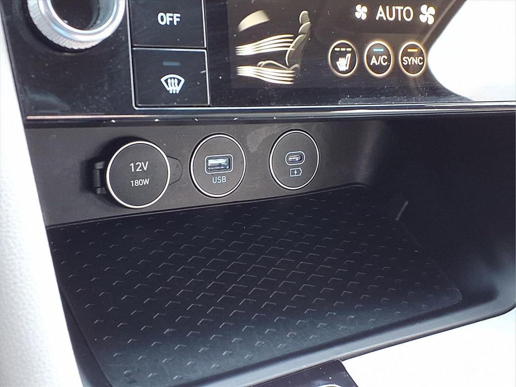 Used 2024 Genesis G70 2.5T RWD image 15