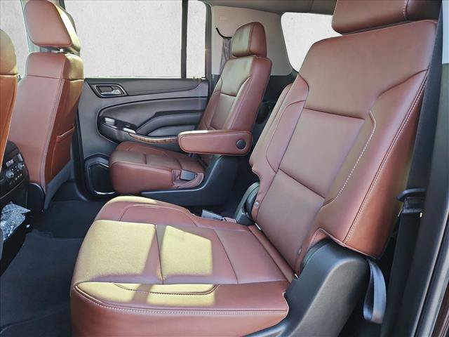 Used 2020 Chevrolet Suburban Premier w/ Premier Plus Edition AWD/4WD image 21