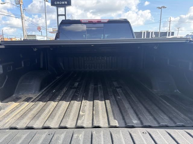 Used 2024 Chevrolet Silverado 2500 High Country w/ High Country Premium Package AWD/4WD image 10