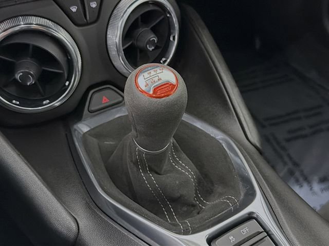 Used 2018 Chevrolet Camaro SS RWD image 17
