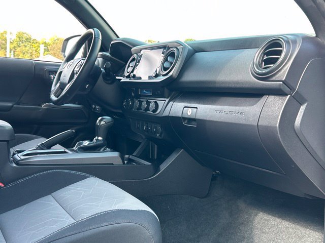 Certified 2023 Toyota Tacoma TRD Off-Road AWD/4WD image 25