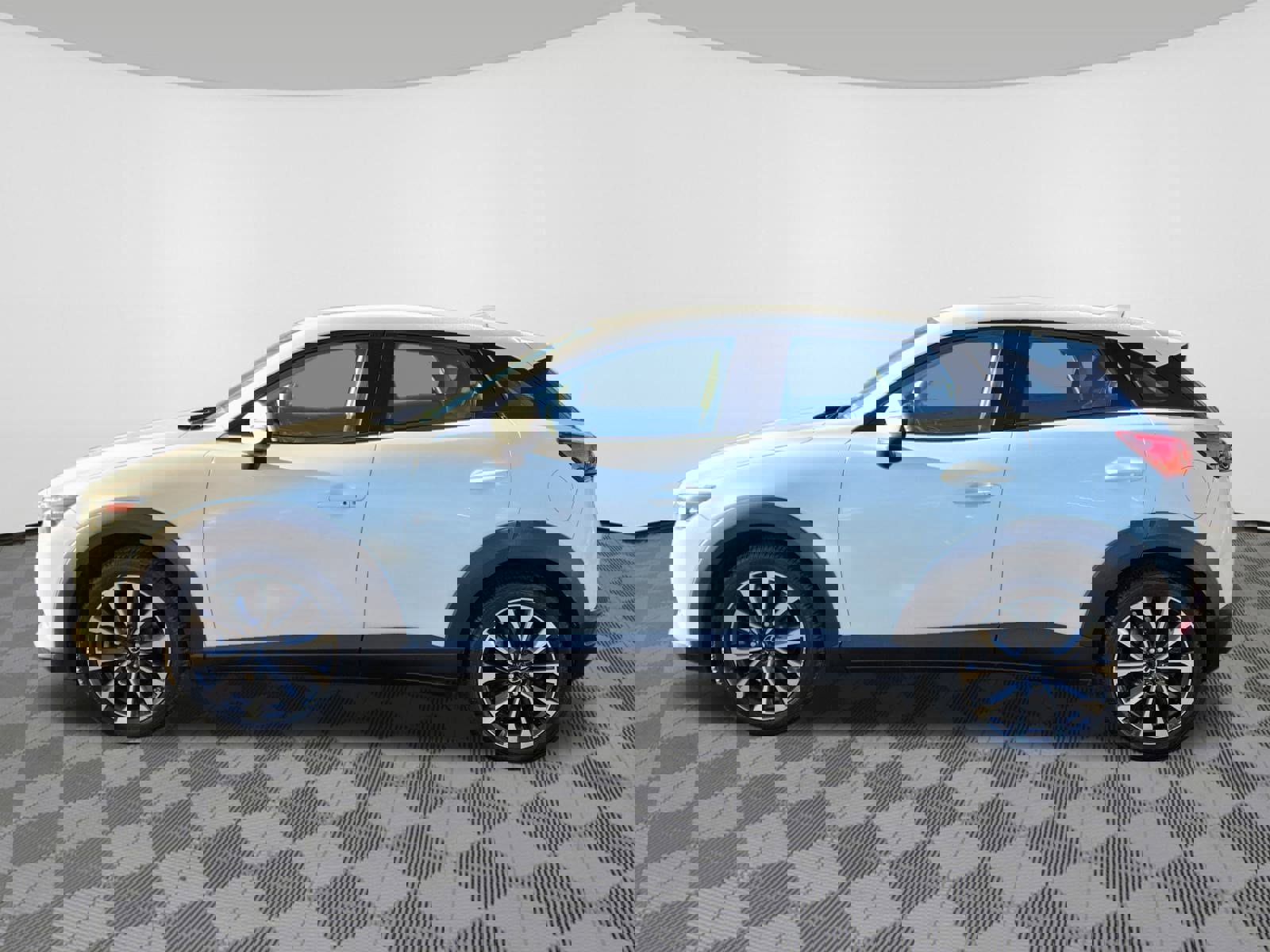 Used 2019 MAZDA CX-3 Touring w/ Preferred Equipment Package image 5