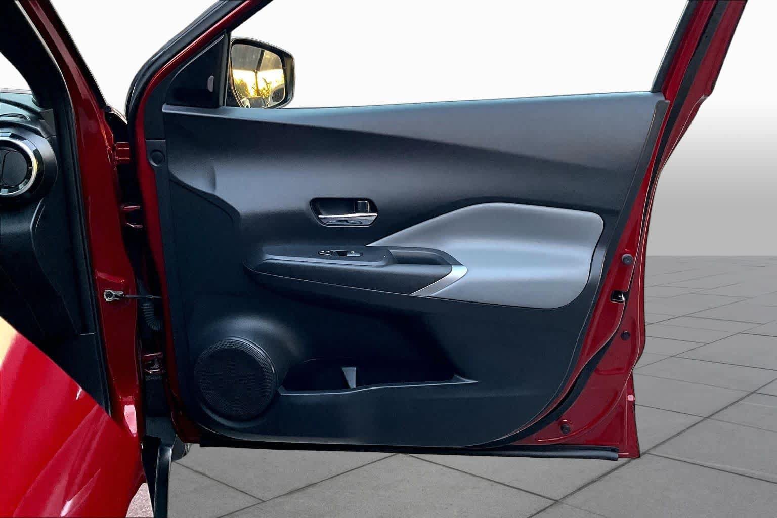 Certified 2021 Nissan Kicks SR w/ SR Premium Package FWD image 22