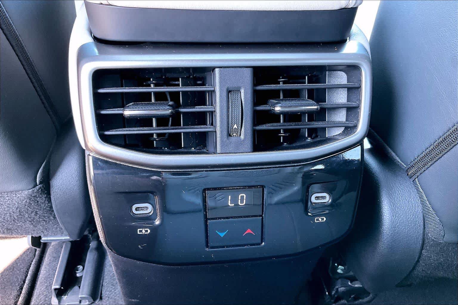 Used 2023 Lexus RX 350 Premium w/ Accessory Package AWD/4WD image 35