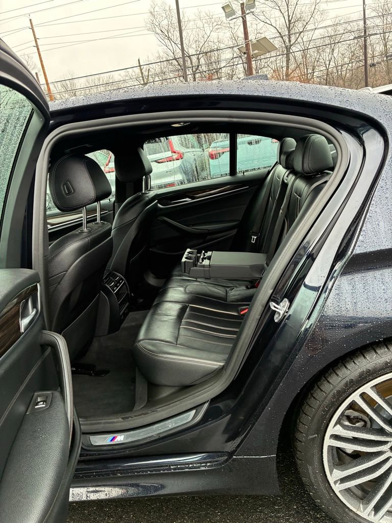 Used 2019 BMW 530i xDrive w/ M Sport Package image 21