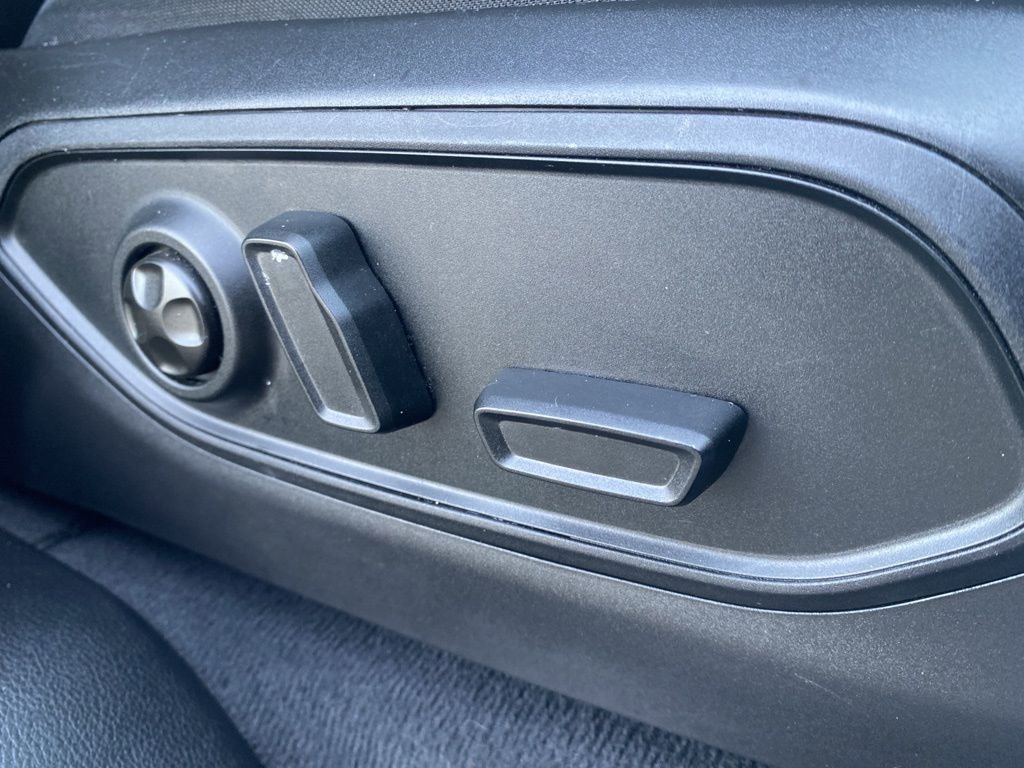 Certified 2023 Jeep Grand Cherokee L Limited w/ Luxury Tech Group II image 10