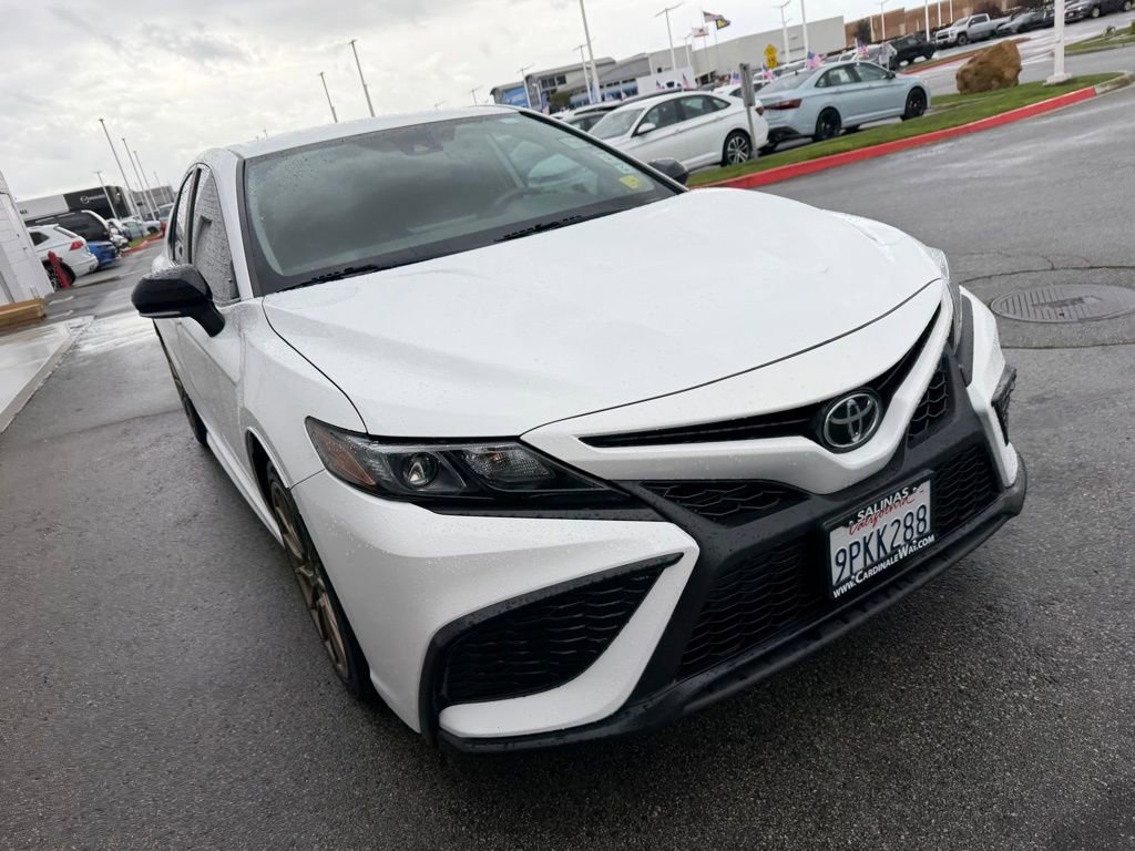 Used 2024 Toyota Camry SE image 8