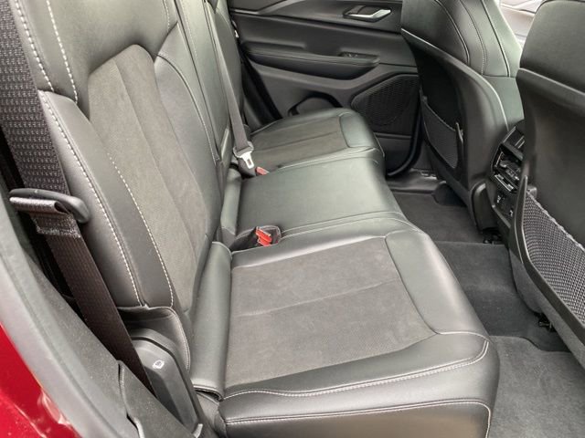 Used 2024 Jeep Grand Cherokee Altitude image 31