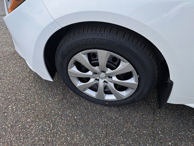 Used 2026 Toyota Corolla LE image 30