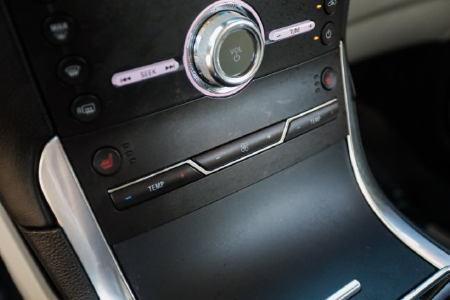 Used 2020 Ford Edge Titanium AWD/4WD image 35