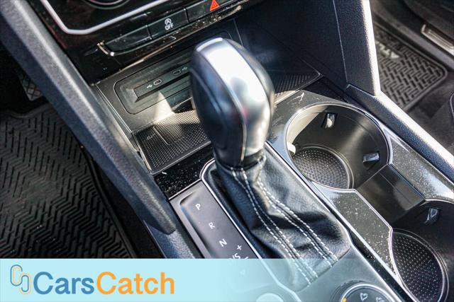 Used 2022 Volkswagen Atlas Cross Sport SE w/ Panoramic Sunroof Package image 36