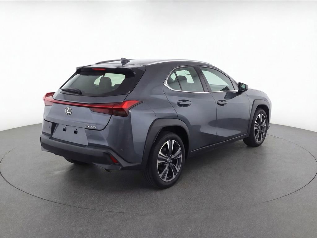 Used 2022 Lexus UX 200 w/ Accessory Package (Z1) FWD image 3