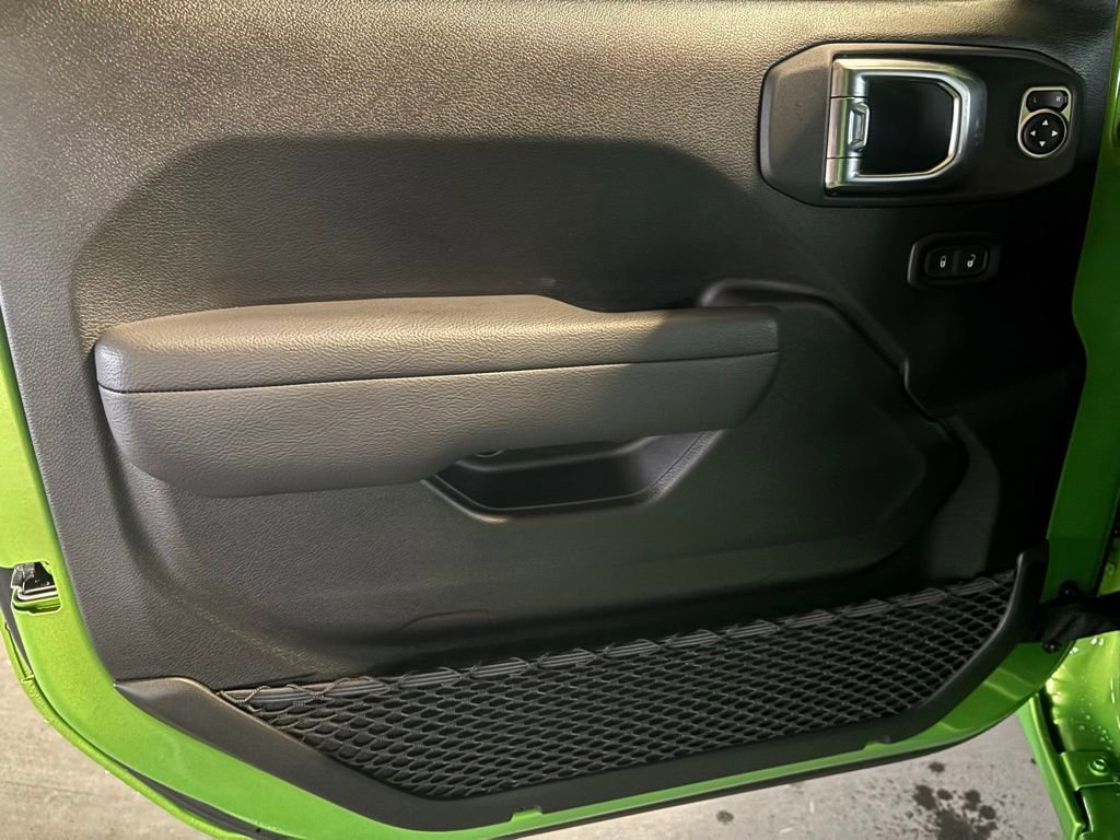 New 2025 Jeep Gladiator Sport image 12