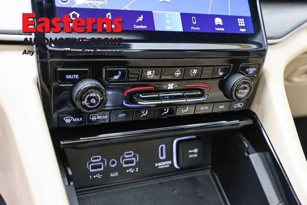 Used 2023 Jeep Grand Cherokee 4WD 4xe w/ Luxury Tech Group II image 21