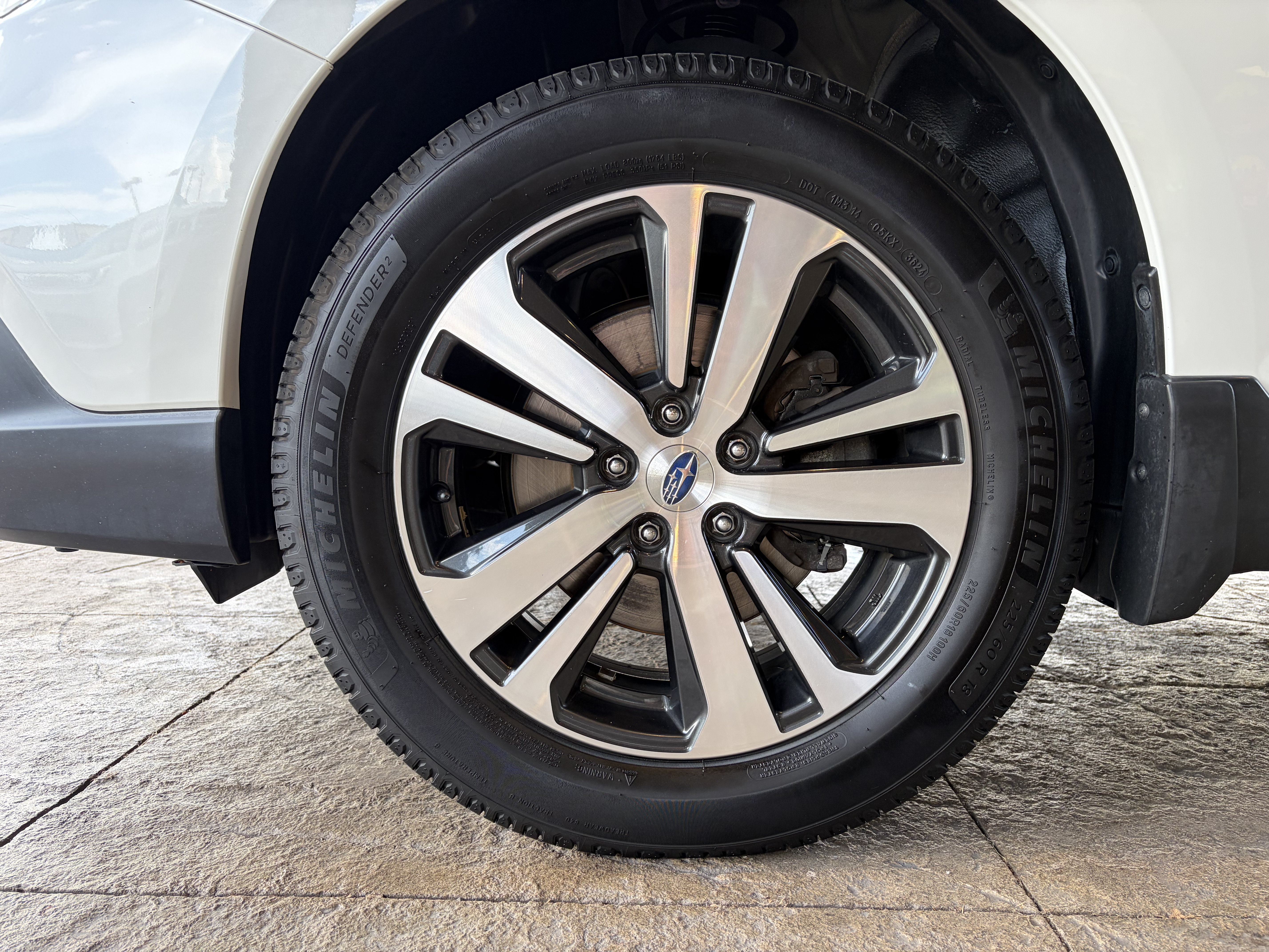 Used 2019 Subaru Outback 2.5i Limited AWD/4WD image 10