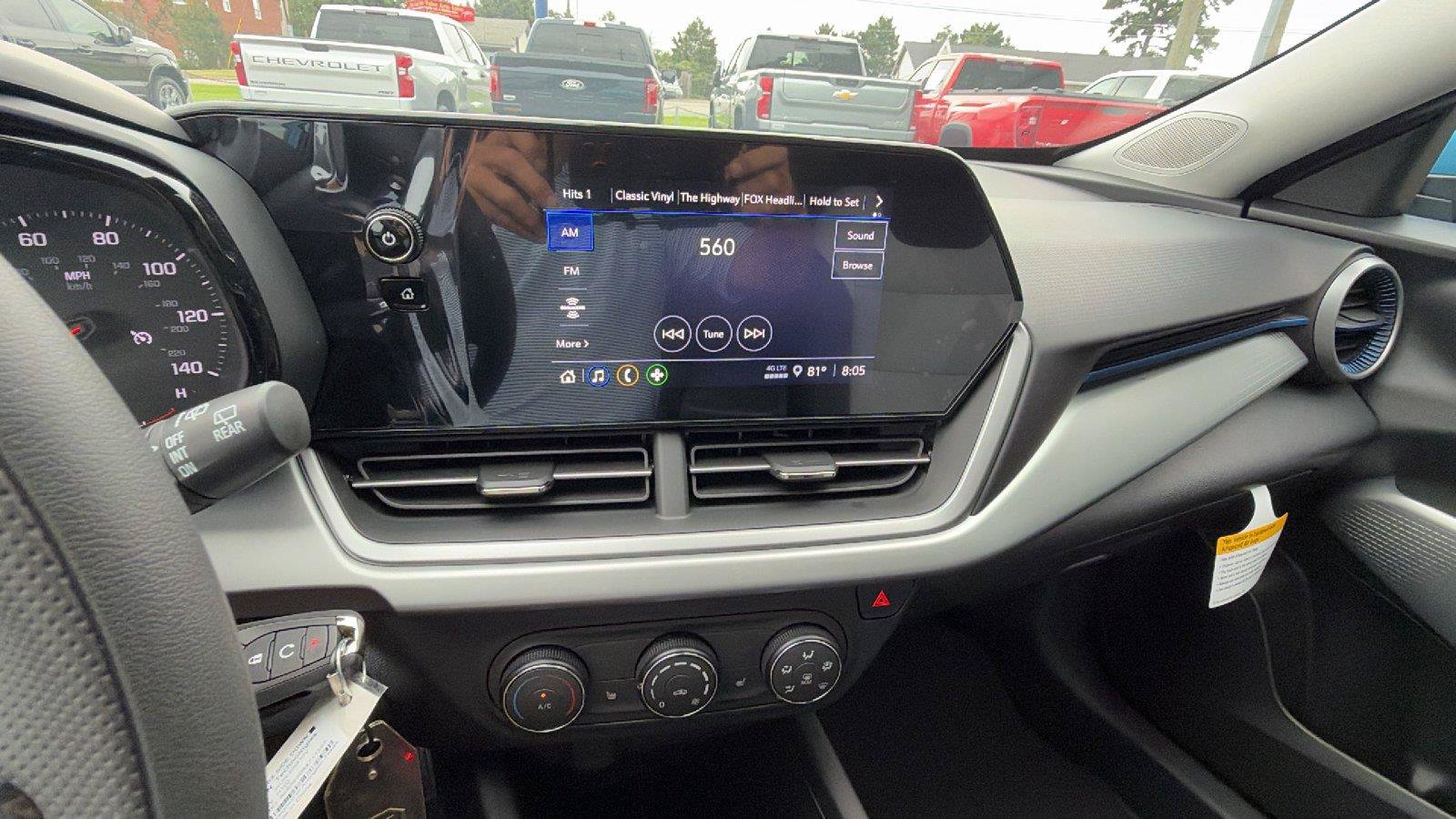 New 2026 Chevrolet Trax LS w/ LS Convenience Package FWD image 26